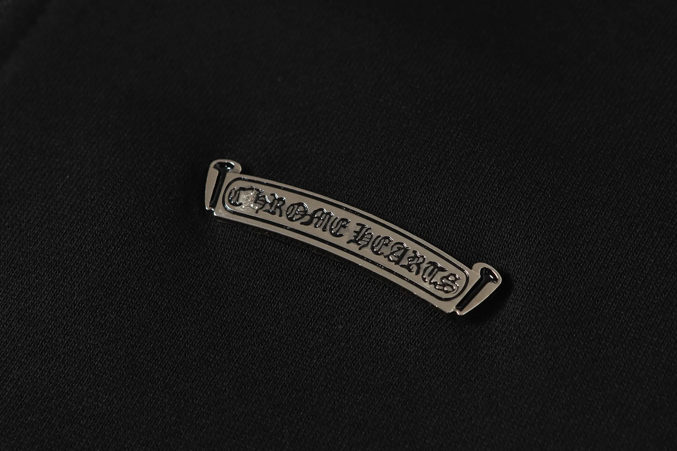 P270 K05 cross-border model, please do not place an order if you pursue quality - Chrome Hearts/Chrome Heart Sanskrit Cross ✝️raglan sleeve zipper sweatshirt cardigan jacket - high weight, high density and high quality, soft, delicate and skin-friendly wool, soft and silky to the touch, excellent warmth and skin-friendly properties - custom-woven and dyed, no color difference, no matter the fabric or workmanship details, beat the ordinary version on the market - hardware zipper accessories are all customized, full of details -Colour: black red -Size: S M L XL